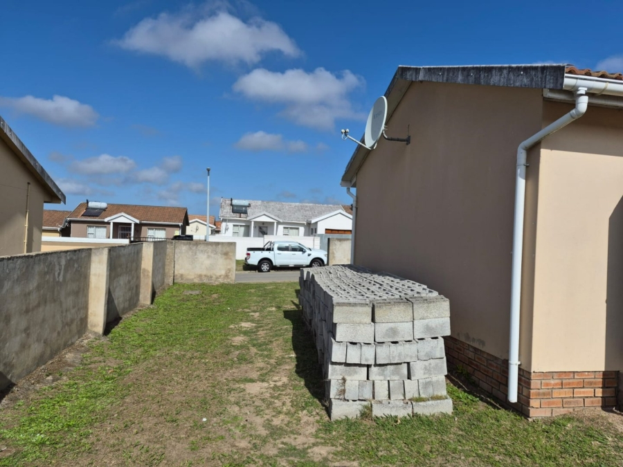 2 Bedroom Property for Sale in Haven Hills Eastern Cape